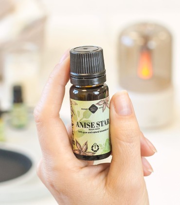 Anise star pure essential oil