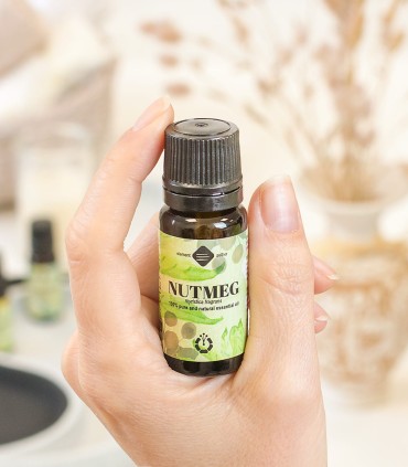 Nutmeg pure essential oil